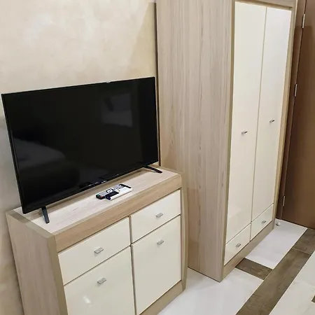 централ Hotel *